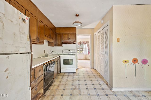 6818 Iron Gate Drive, Bahama, NC 27503