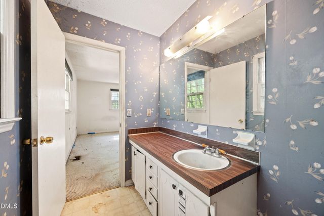 6818 Iron Gate Drive, Bahama, NC 27503