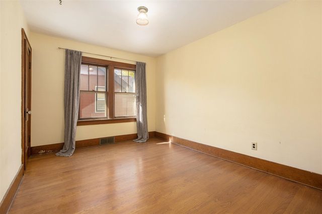 1408 W Washington Street, Ann Arbor, MI 48103