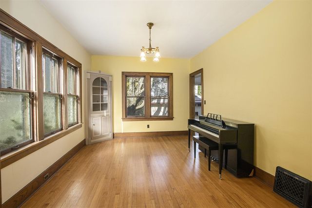 1408 W Washington Street, Ann Arbor, MI 48103