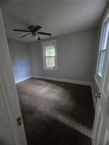 4909 S Benton Avenue, Kansas City, MO 64130