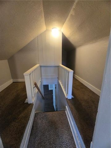 4909 S Benton Avenue, Kansas City, MO 64130