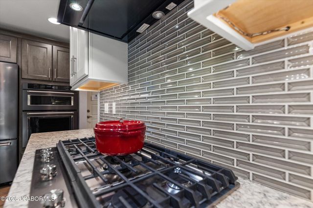 1210 MARCASSIN DRIVE, Columbia, MO 65201