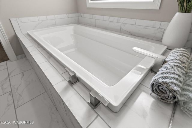 1210 MARCASSIN DRIVE, Columbia, MO 65201