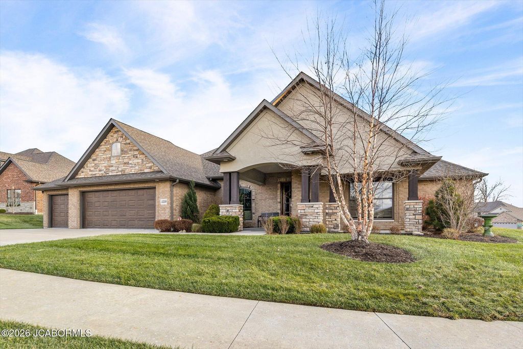 1210 MARCASSIN DRIVE, Columbia, MO 65201