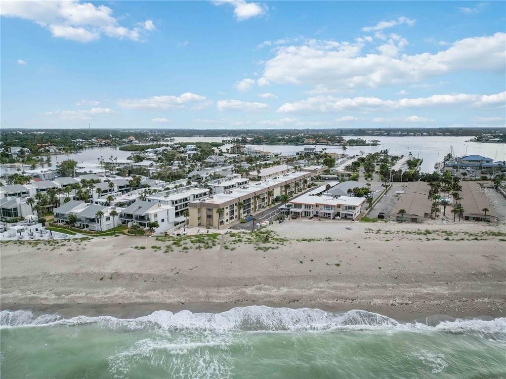1400 TARPON CENTER DRIVE 204, Venice, FL 34285