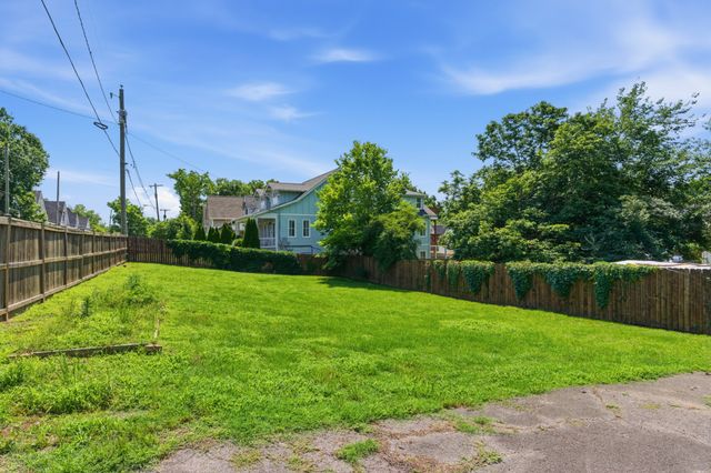309 S 11th St, Nashville, TN 37206