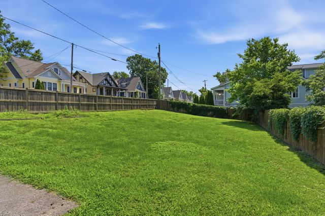 309 S 11th St, Nashville, TN 37206