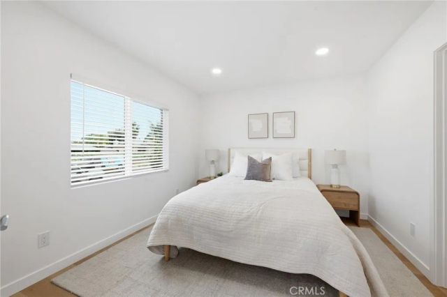 17420 Collins, Encino, CA 91316