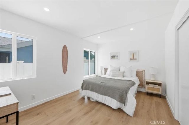 17420 Collins, Encino, CA 91316