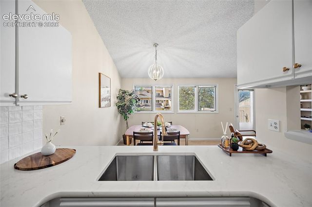 581 Observatory Drive, Colorado Springs, CO 80904