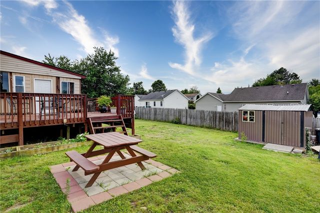 289 Island Cottage Road, Greece, NY 14612