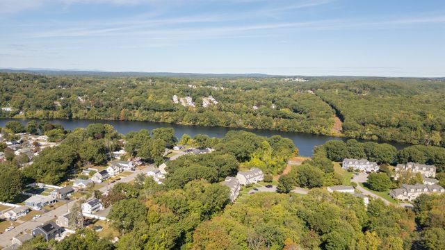 123 Merrimack Meadows Lane 123, Tewksbury, MA 01876