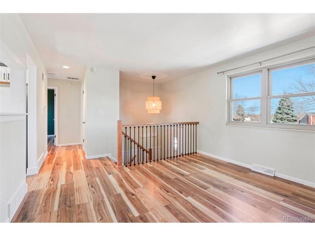 9005 Dudley St, Broomfield, CO 80021