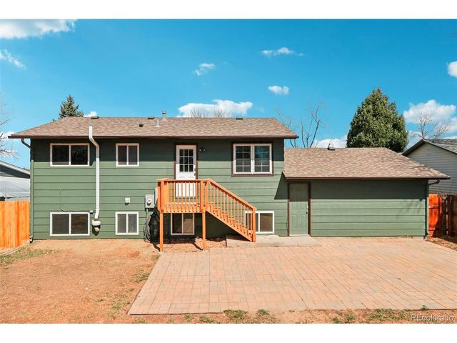 9005 Dudley St, Broomfield, CO 80021