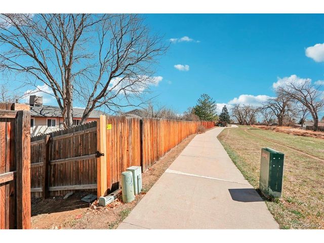 9005 Dudley St, Broomfield, CO 80021