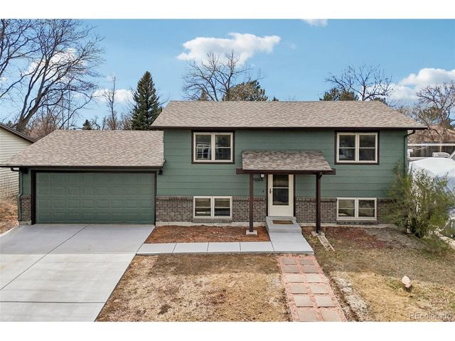 9005 Dudley St, Broomfield, CO 80021