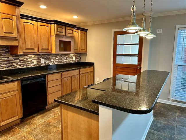 5050 Meadow Lane 9, Marietta, GA 30068