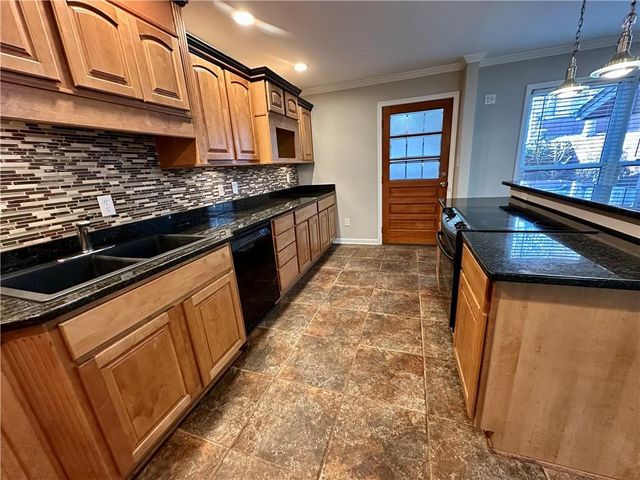 5050 Meadow Lane 9, Marietta, GA 30068