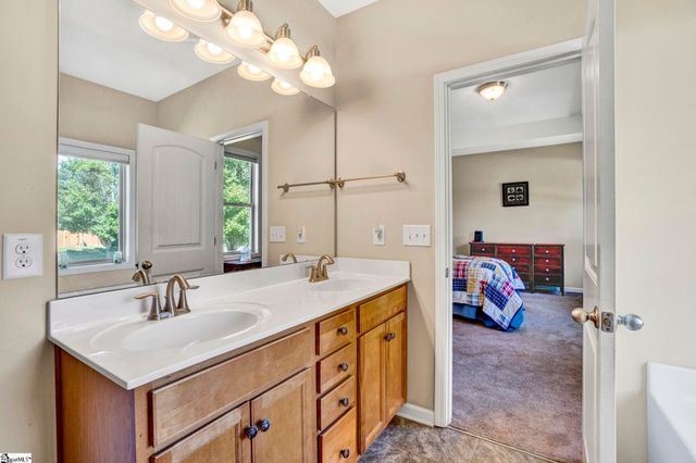 100 Amherst Way, Easley, SC 29642