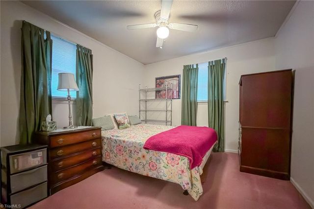 1007 E Brookline Street, Winston-salem, NC 27107