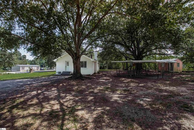 488 Tabor Woods Road, Pickens, SC 29671