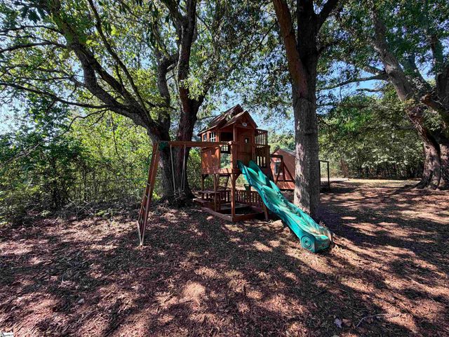 488 Tabor Woods Road, Pickens, SC 29671