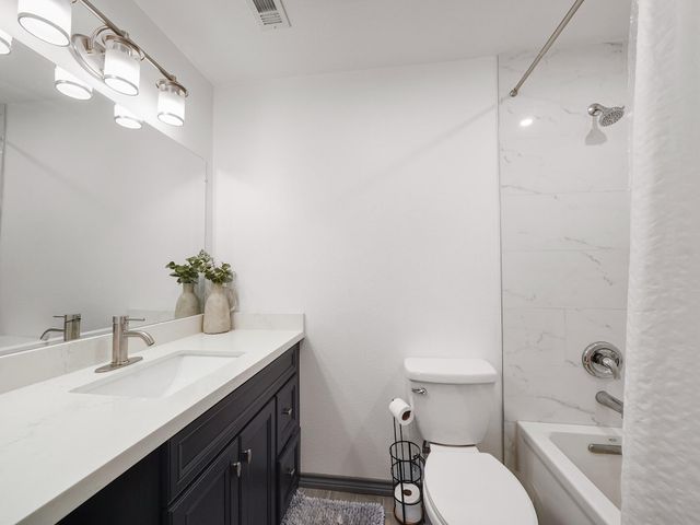 9616 Long Point Road 47, Houston, TX 77055