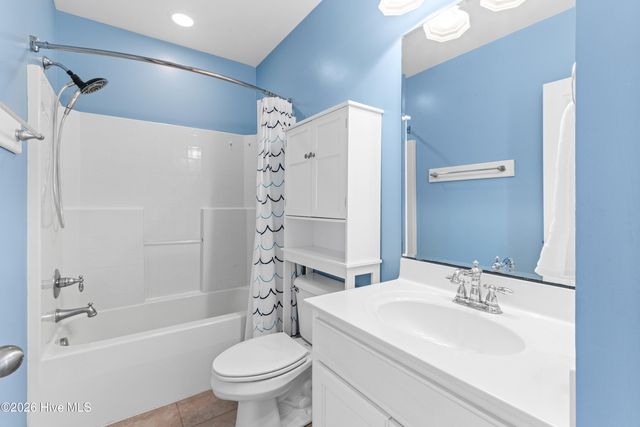 417 S Third Avenue B, Kure Beach, NC 28449