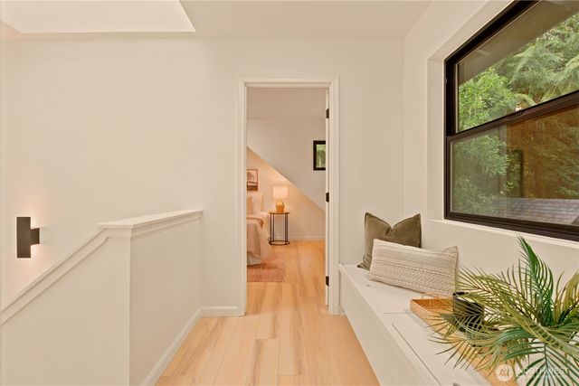 14151 Komedal Road NE, Bainbridge Island, WA 98110
