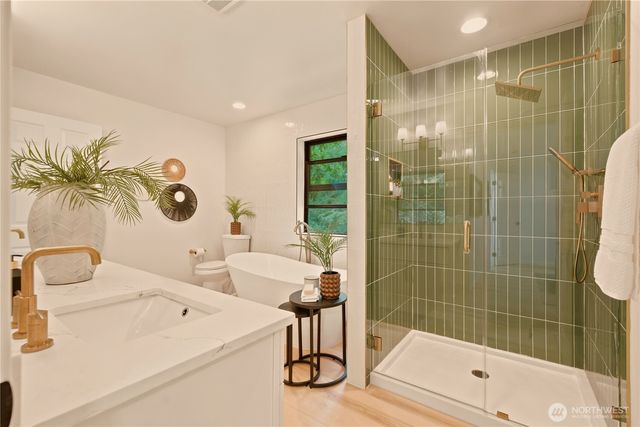 14151 Komedal Road NE, Bainbridge Island, WA 98110