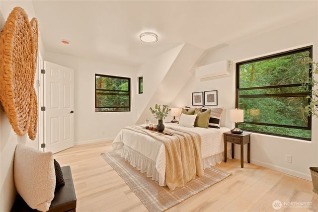 14151 Komedal Road NE, Bainbridge Island, WA 98110