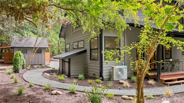 14151 Komedal Road NE, Bainbridge Island, WA 98110