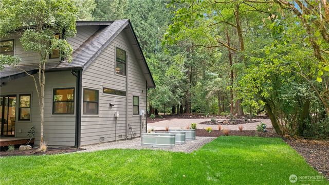 14151 Komedal Road NE, Bainbridge Island, WA 98110