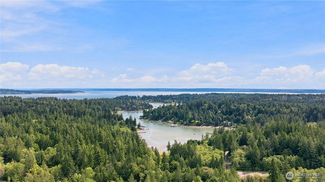 14151 Komedal Road NE, Bainbridge Island, WA 98110
