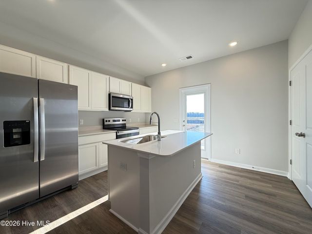 1086 Hanson Drive, Leland, NC 28451