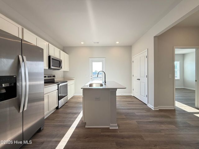 1086 Hanson Drive, Leland, NC 28451