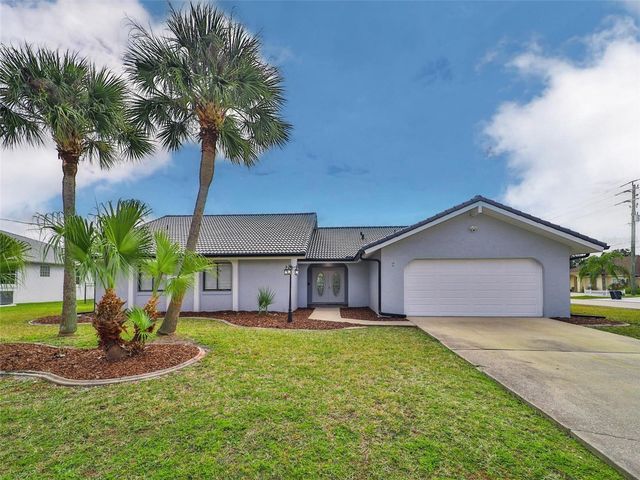 2 CEDAR COURT, Palm Coast, FL 32137