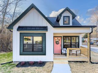 2179 W Shepherd Road, Chattanooga, TN 37421