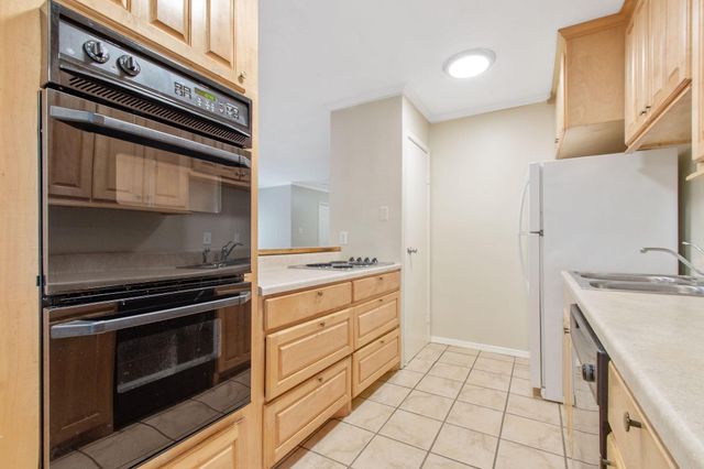 32 Marabou Place, The Woodlands, TX 77380