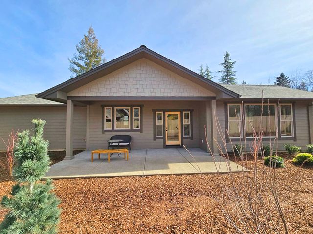 205 N 9th Street, Jacksonville, OR 97530