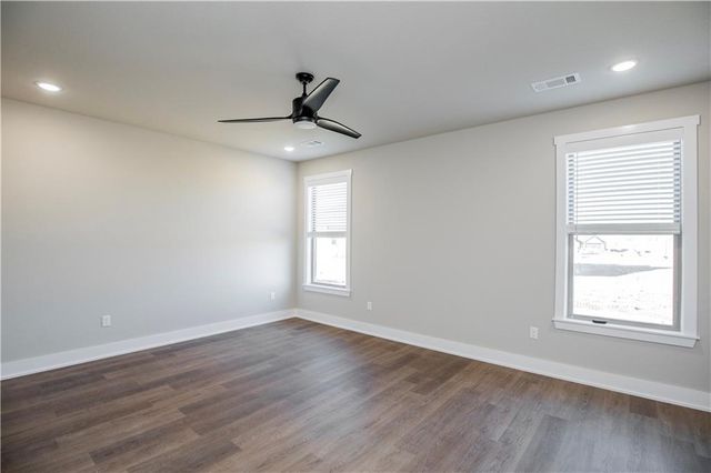 6804 SW Basswood Avenue, Bentonville, AR 72713