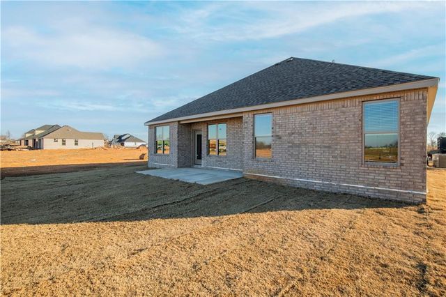 6804 SW Basswood Avenue, Bentonville, AR 72713