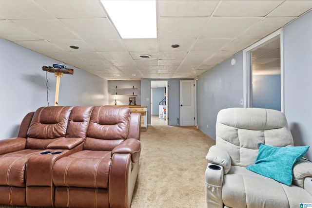 2101 LONGVIEW DRIVE, Hueytown, AL 35023