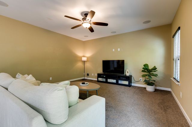 2725 Amber Crest Ct, Antioch, TN 37013