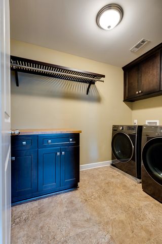 2725 Amber Crest Ct, Antioch, TN 37013