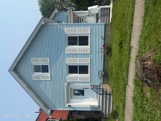 919 24 th Street, Watervliet, NY 12189