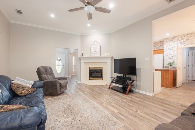 462 County Road 3335, Ladonia, TX 75449