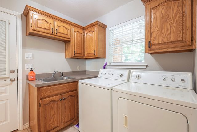 462 County Road 3335, Ladonia, TX 75449