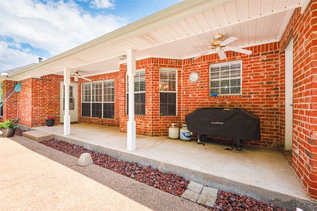 462 County Road 3335, Ladonia, TX 75449